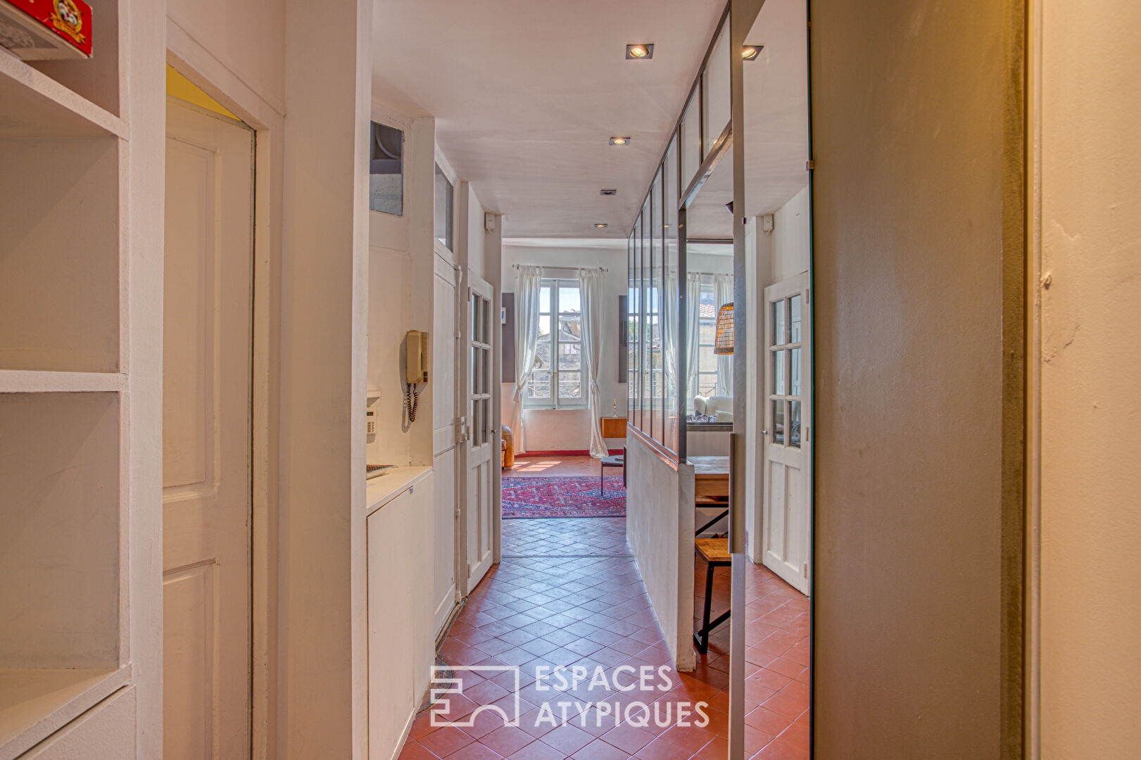 Charming apartment and its intramural terrace