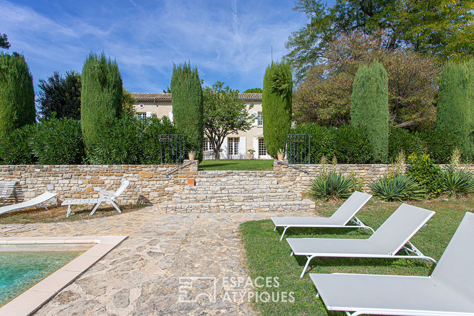 Bastide de charme avec vue sur le Mont Ventoux et les Dentelles de Montmirail