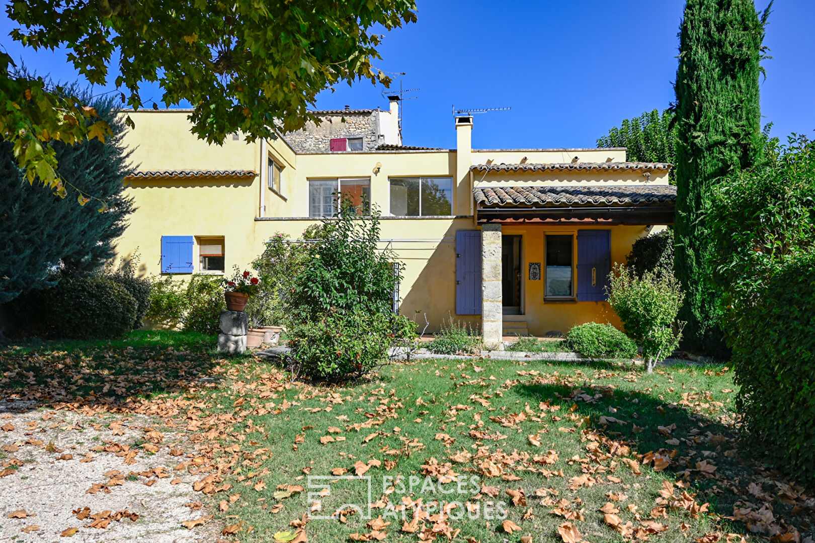 Charmante maison de hameau face au grand Luberon