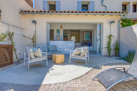 Quality renovation in the heart of Velleron