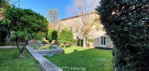 Luxurious elegantly renovated apartment