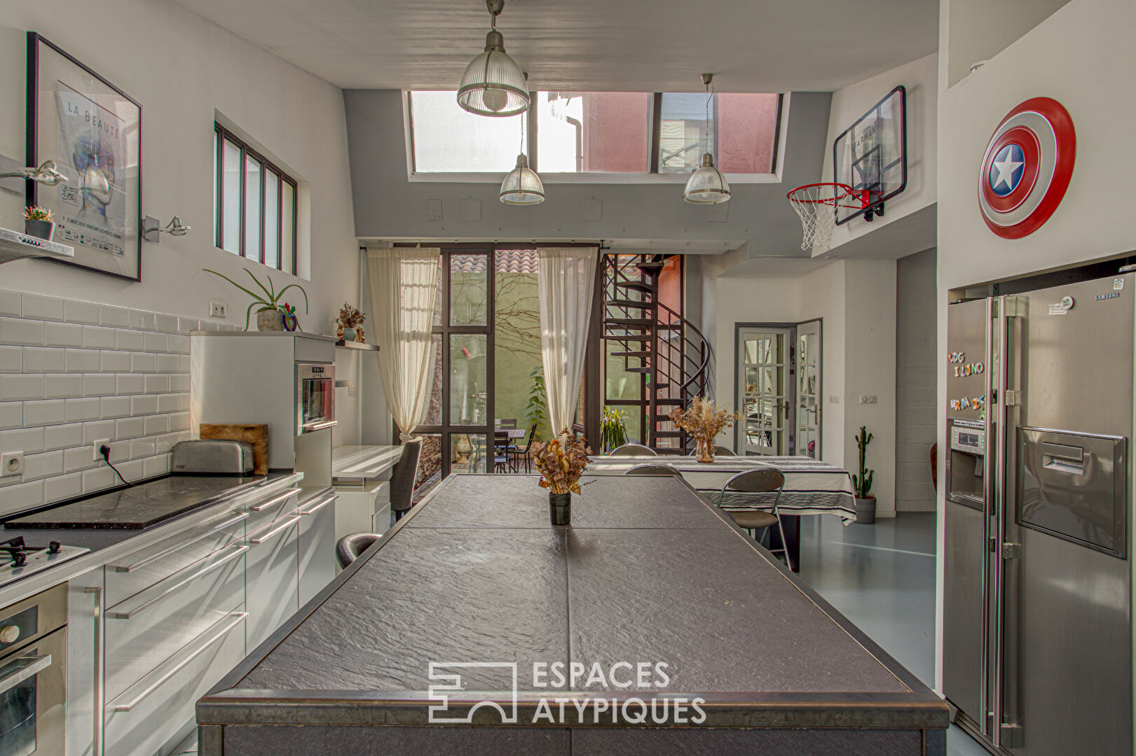 Loft en duplex avec patio aux abords d’avignon