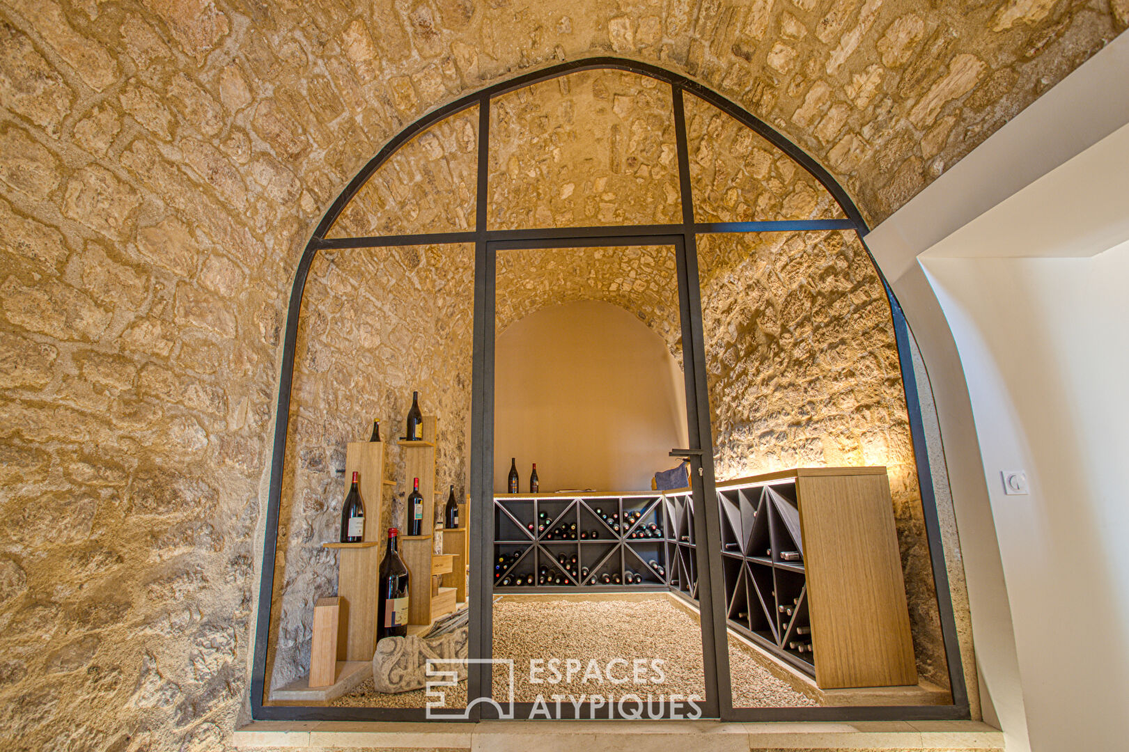 Rénovation d’exception avec vue imprenable au pied du Ventoux