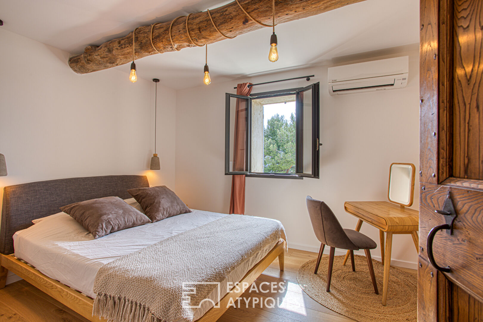 Rénovation d’exception avec vue imprenable au pied du Ventoux