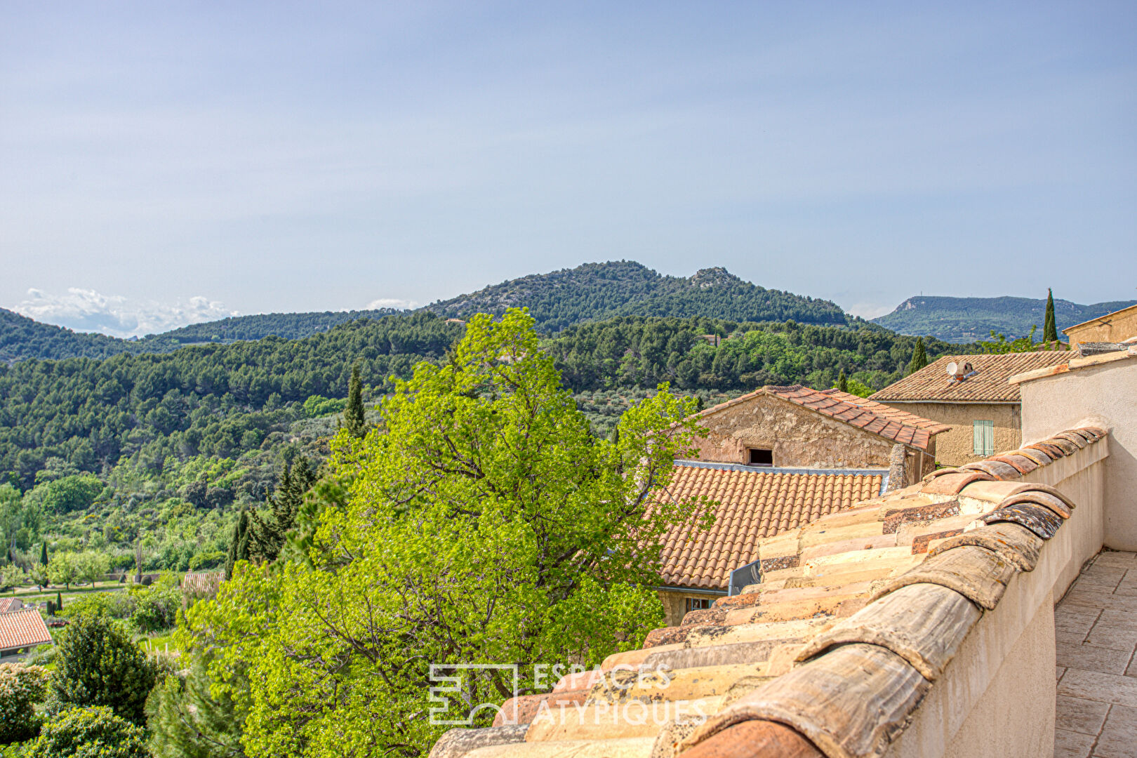 Rénovation d’exception avec vue imprenable au pied du Ventoux
