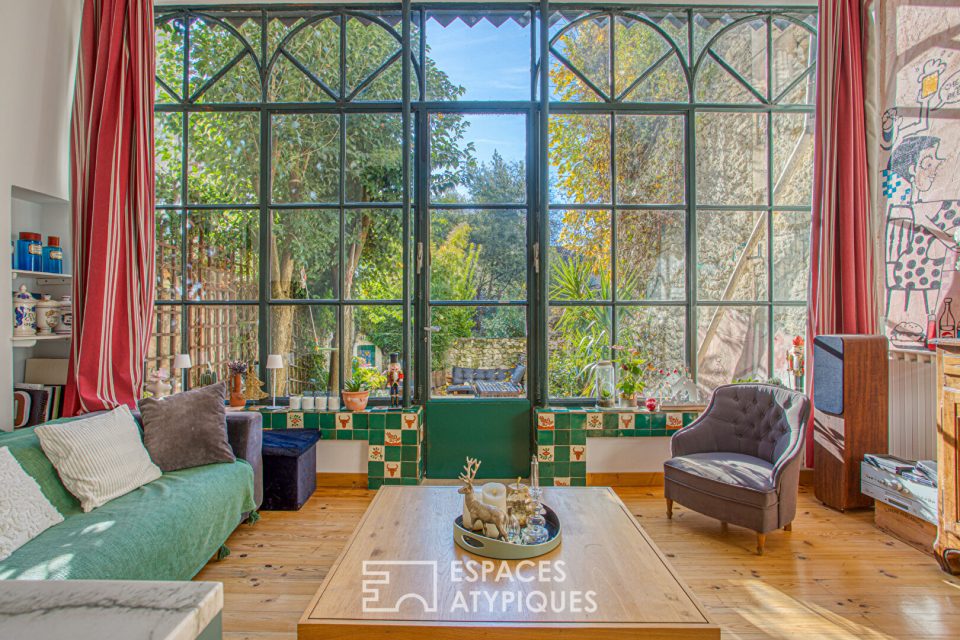 Maison de charme et son jardin secret au coeur de la cité papale
