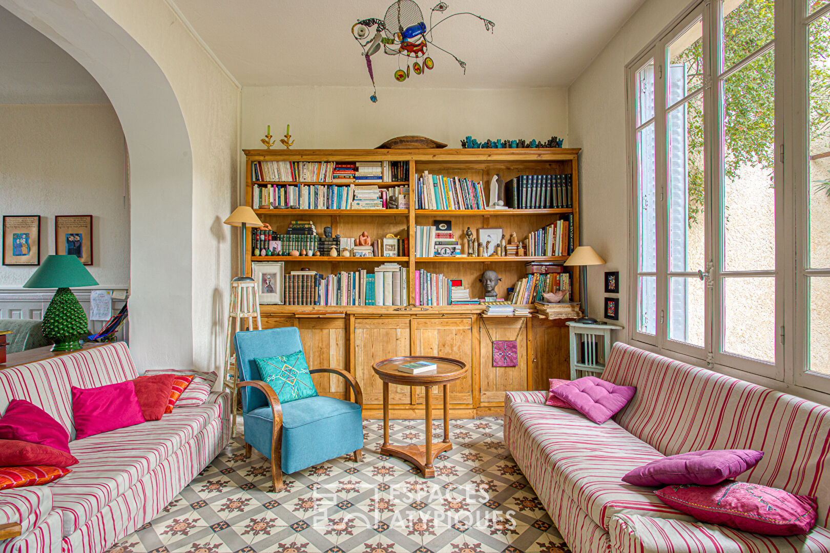 Charming house close to the historic center with garden and pond