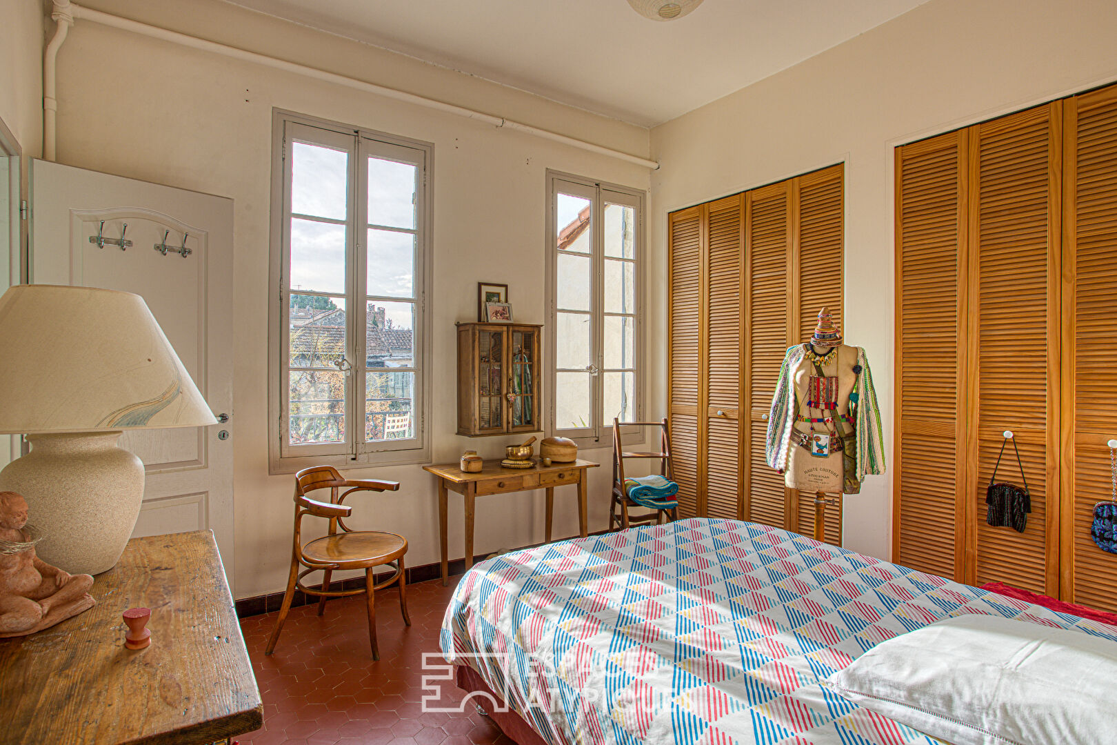 Charming house close to the historic center with garden and pond