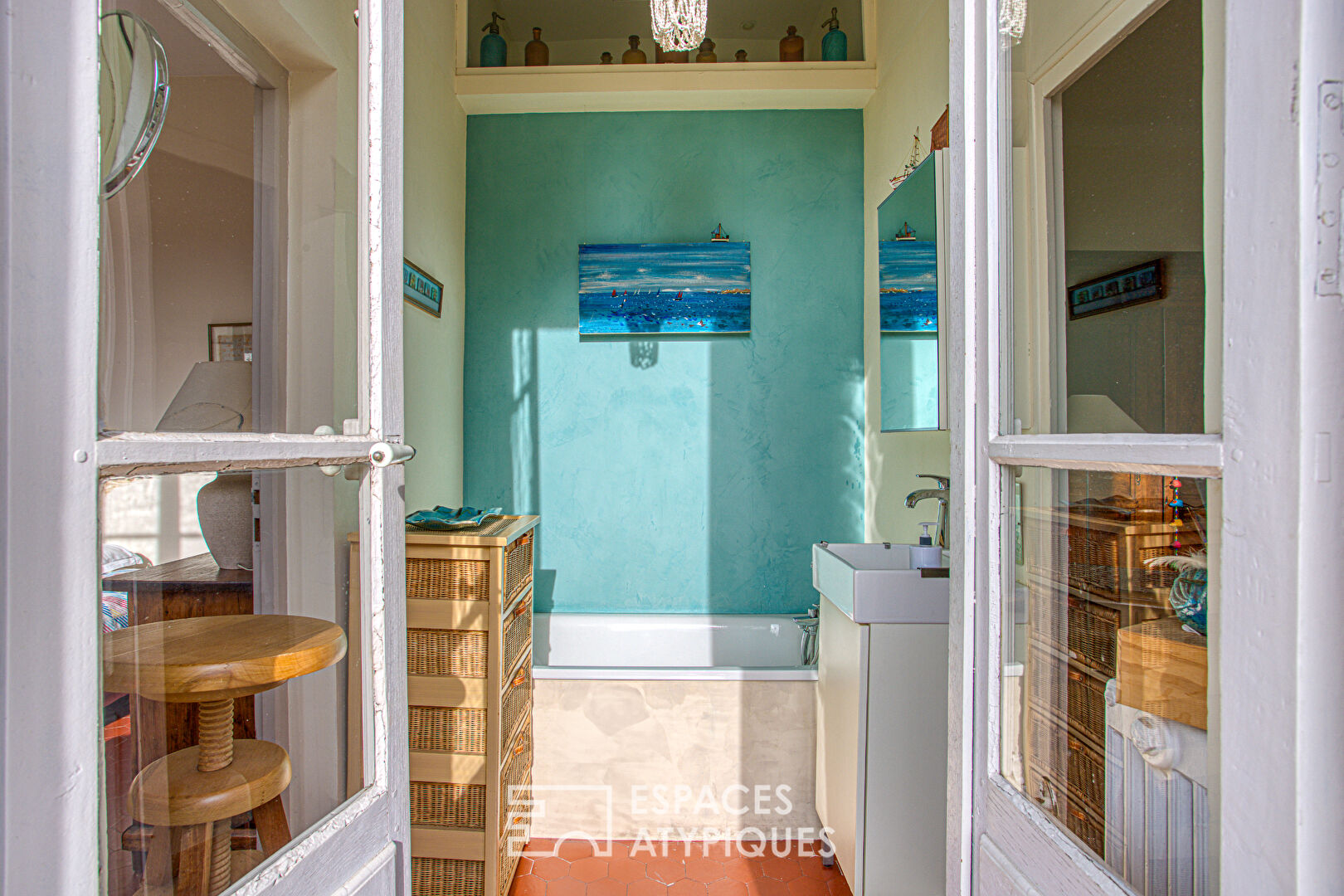 Charming house close to the historic center with garden and pond