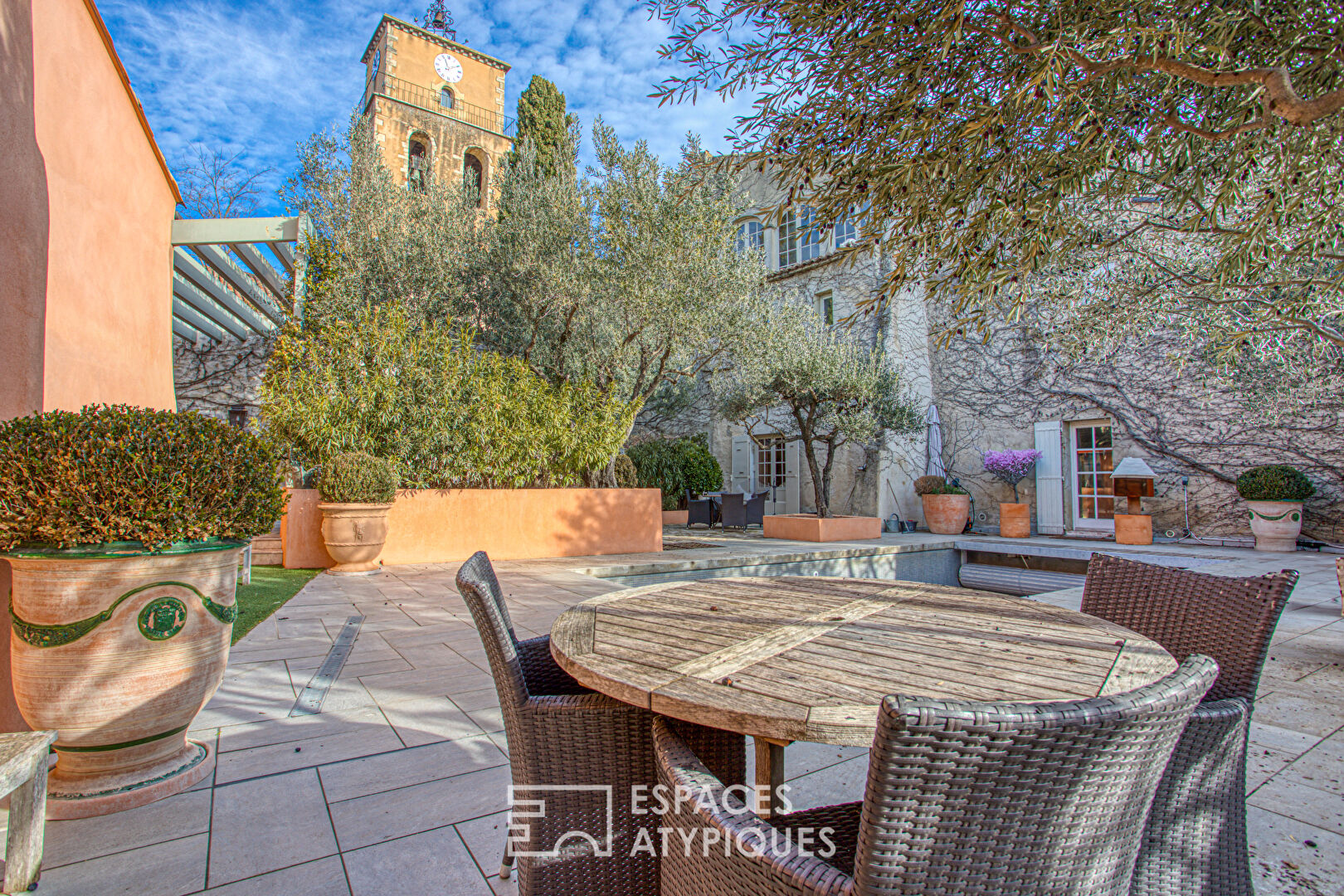 A refined setting in the heart of Provence