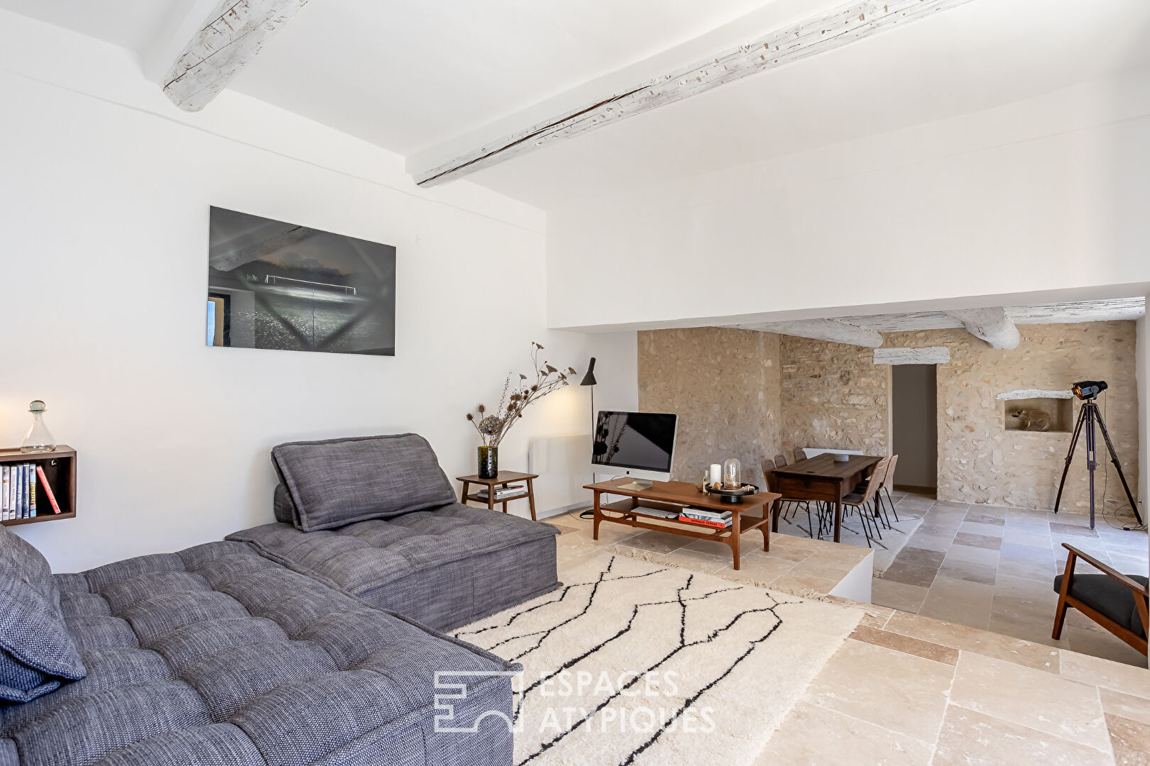 Maison de village à la rénovation chic et élégante