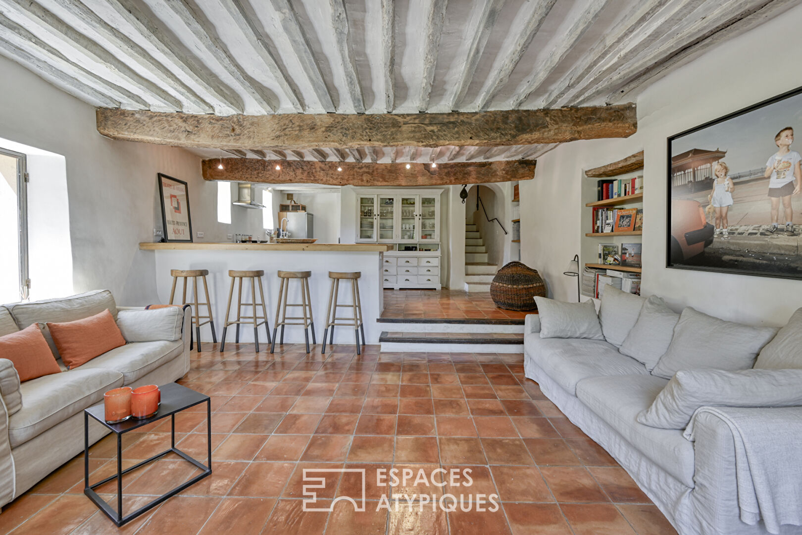 Rénovation sans fautes pour ce hameau à la vue exceptionnelle sur le Luberon