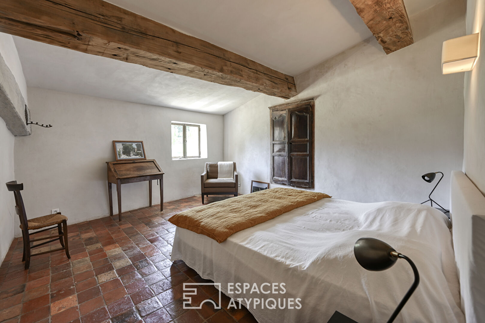 Rénovation sans fautes pour ce hameau à la vue exceptionnelle sur le Luberon