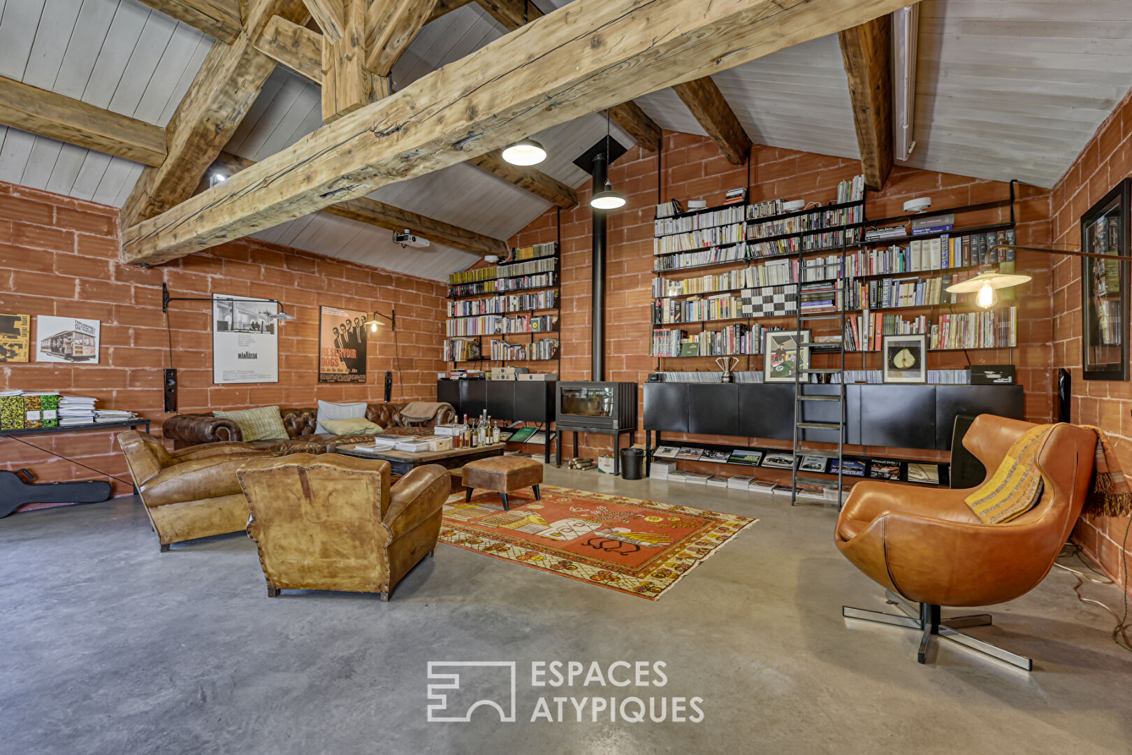 Rénovation sans fautes pour ce hameau à la vue exceptionnelle sur le Luberon