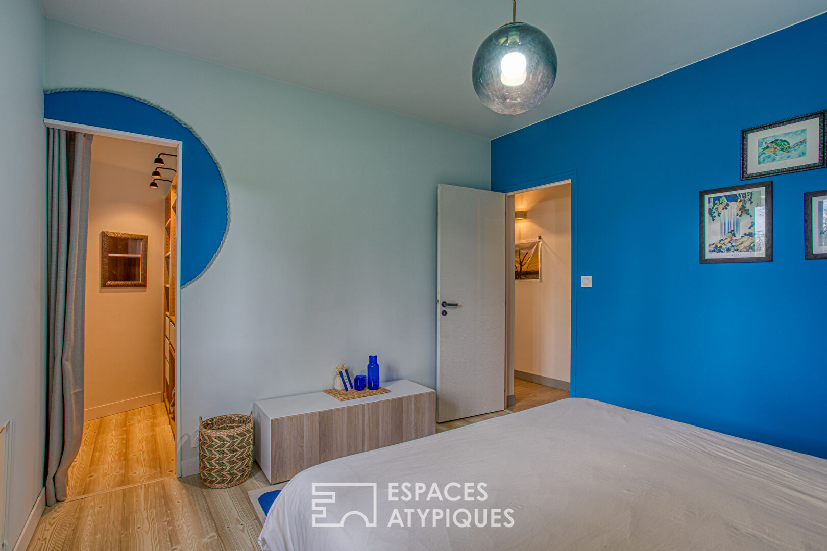 Rénovation de qualité dans un parc verdoyant avec piscine