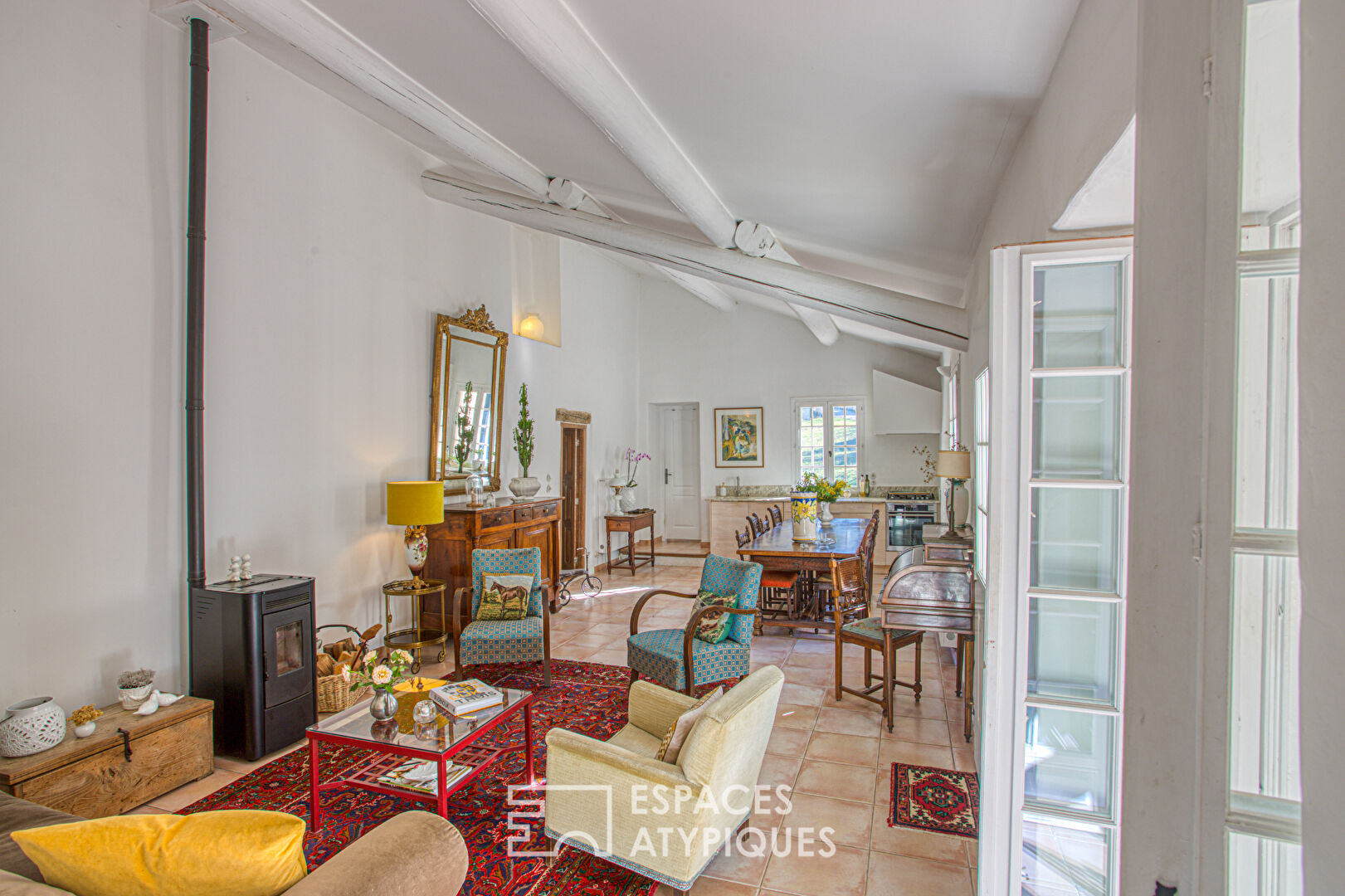 Exceptional Bergerie: A Unique Setting Between History and Comfort