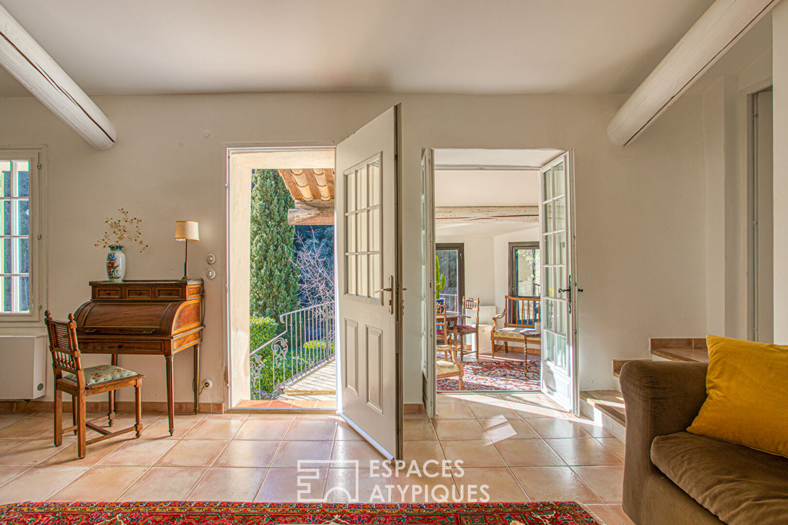 Exceptional Bergerie: A Unique Setting Between History and Comfort