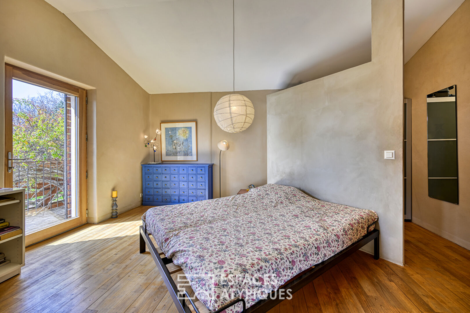 Exceptional bioclimatic house with panoramic view, with swimming pool