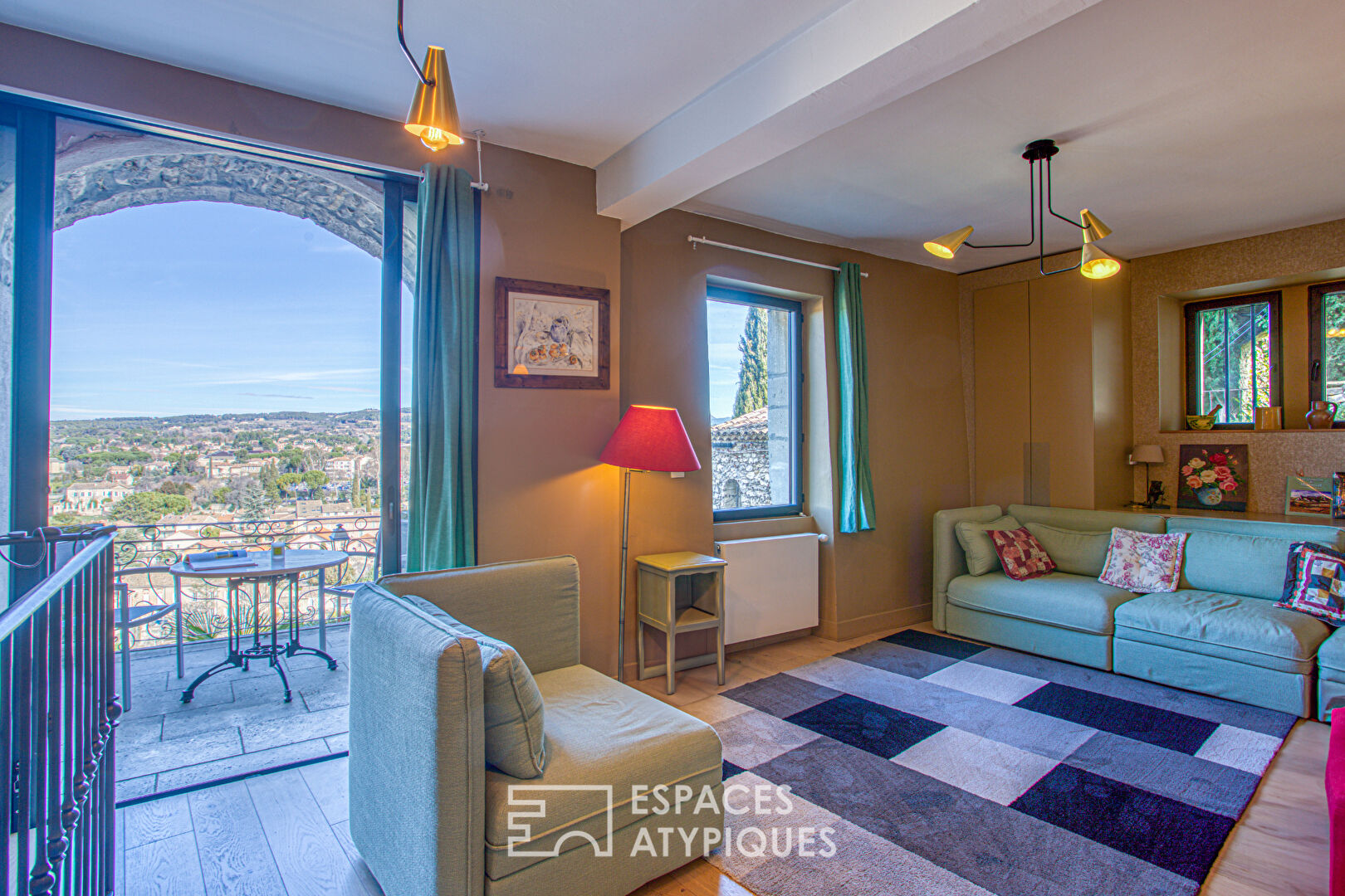 Ecrin de charme et sa vue panoramique au coeur de la cité médiévale