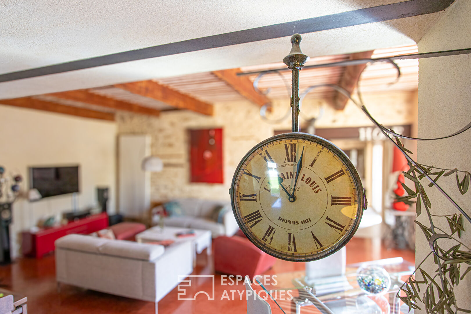 Farmhouse with wooded grounds, character and a pleasant lifestyle