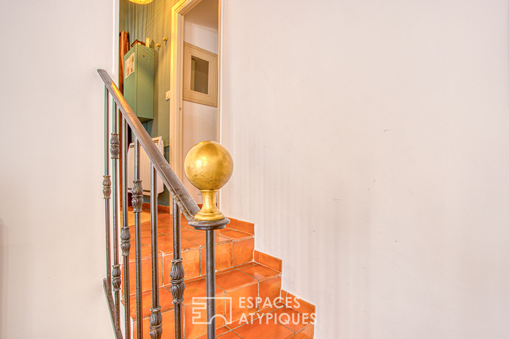 Appartement élégamment rénové en coeur de ville
