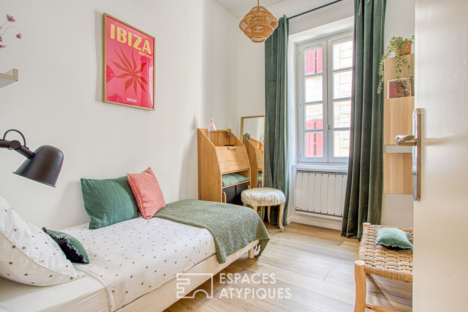 Appartement élégamment rénové en coeur de ville
