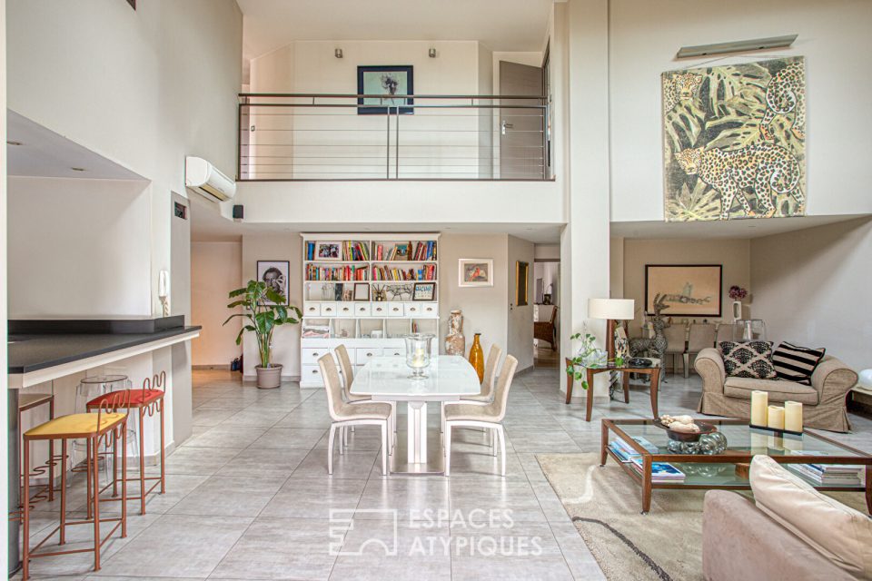 Spacieux duplex type loft avec terrasses et garage
