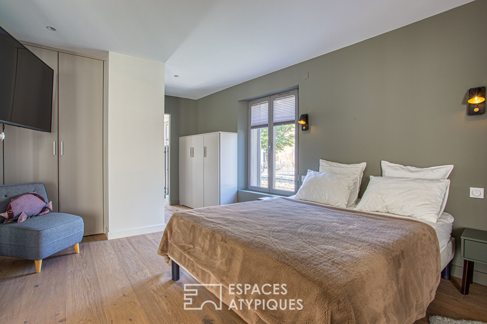 Maison entièrement rénovée miroir sur la Sorgue