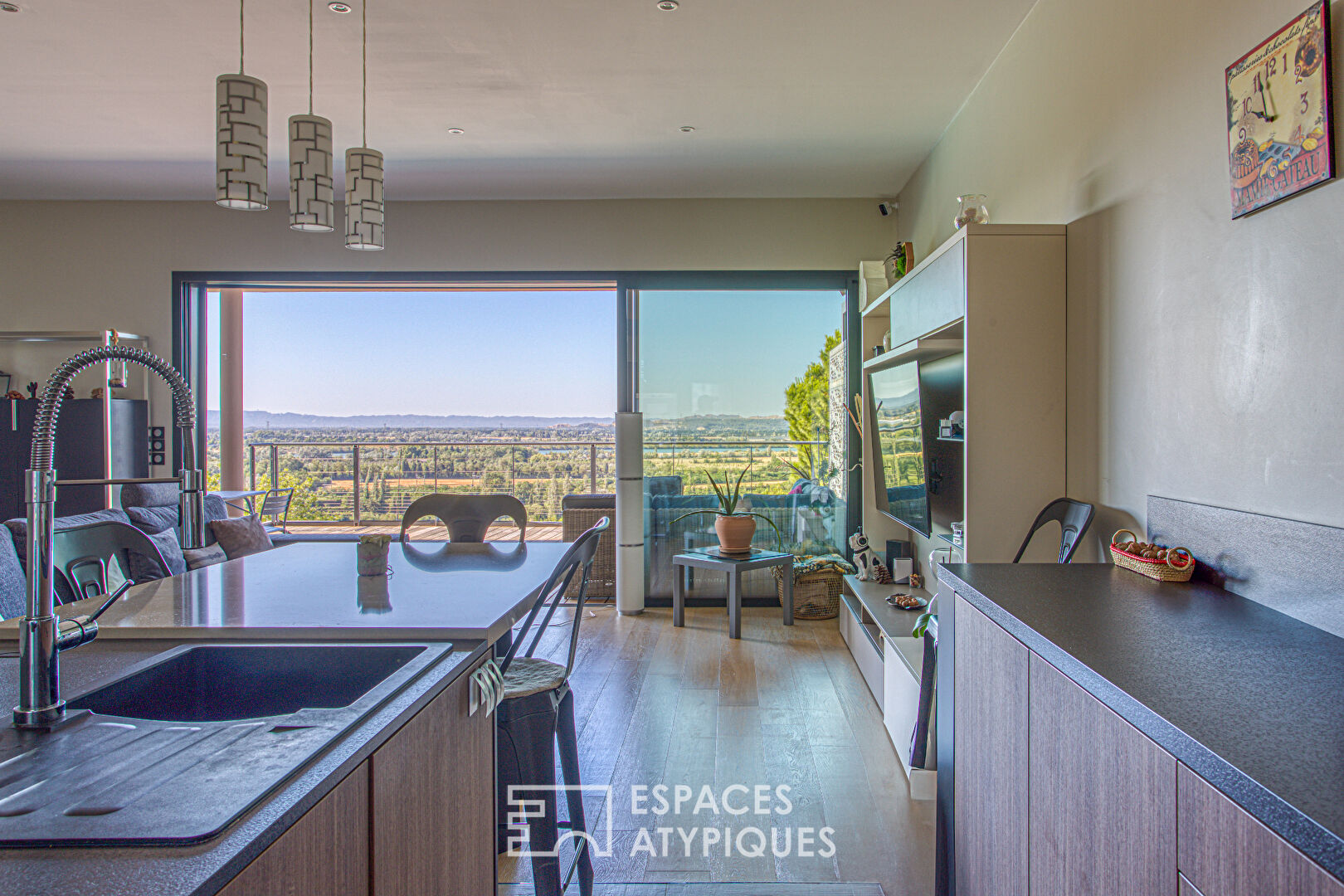 Unique apartment with panoramic terrace