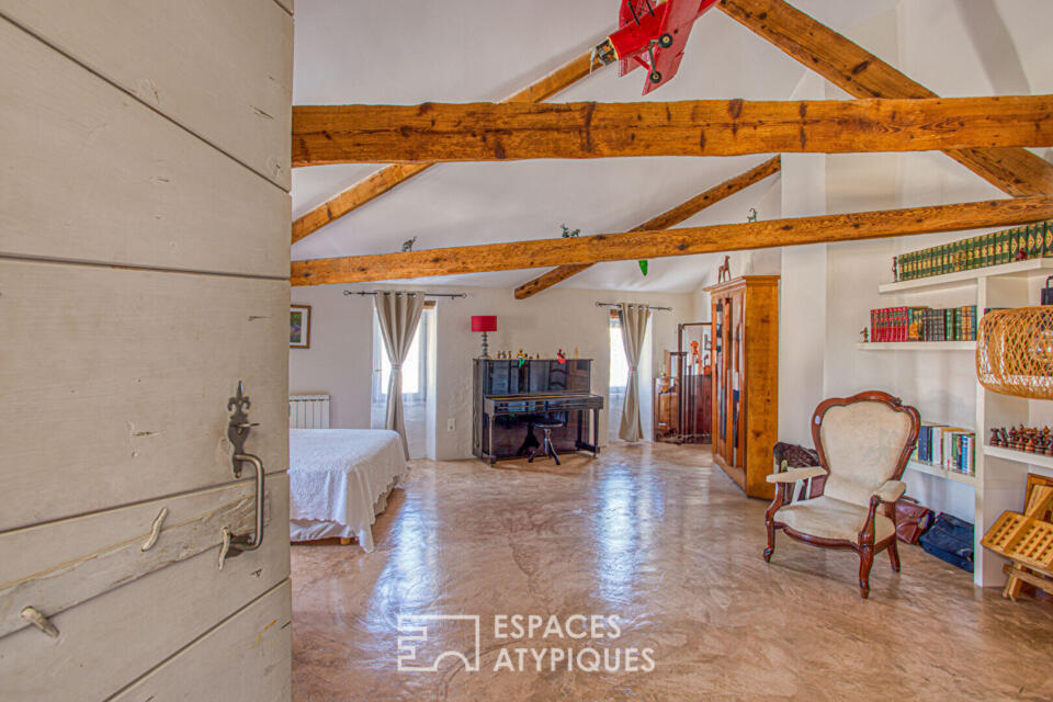 Retour aux sources, maison de village avec terrasse et sa vue