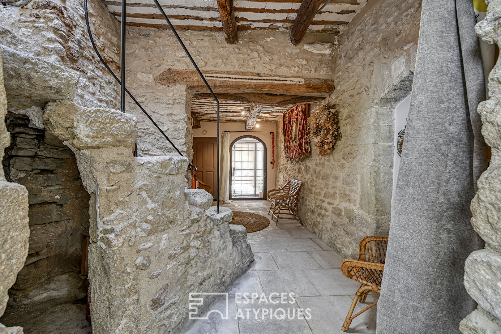 Maison de village au charme unique alliant caractère ancien et confort contemporain