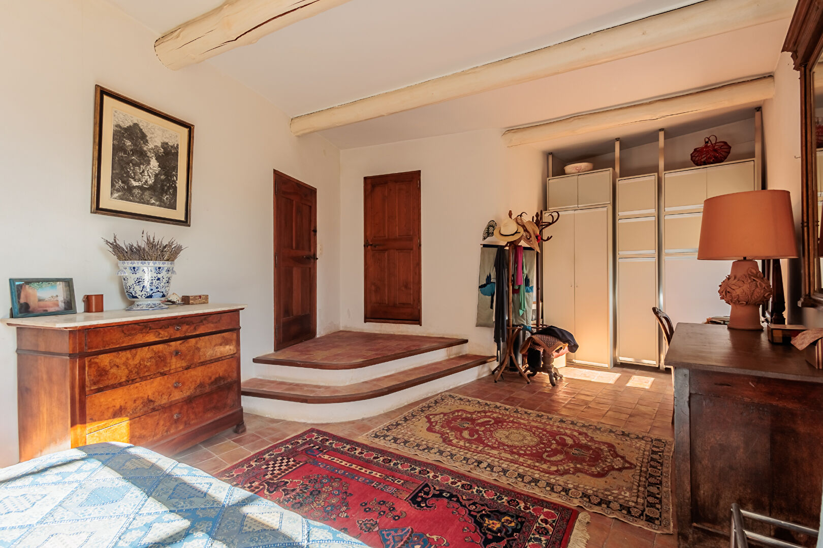 Maison en pierres atypique avec terrasse panoramique au coeur de Bonnieux