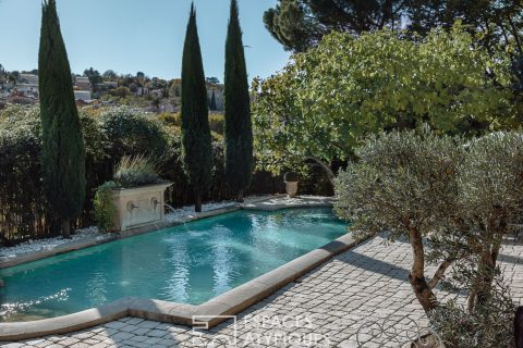 Exceptional Provençal bourgeois house in the heart of Luberon, Provence