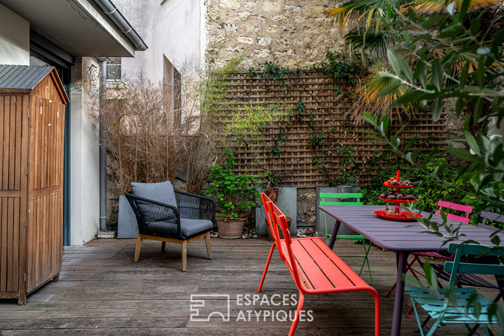 Contemporary duplex in the Croulebarbe neighborhood with terraces