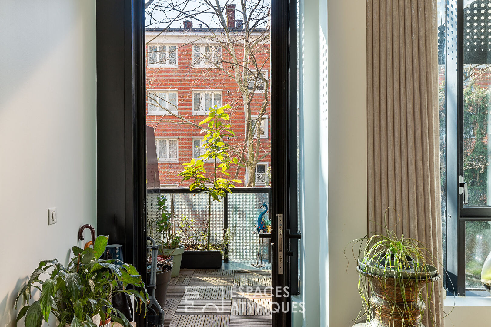 Appartement rénové avec terrasse dans la résidence Nuages, quartier des Peupliers