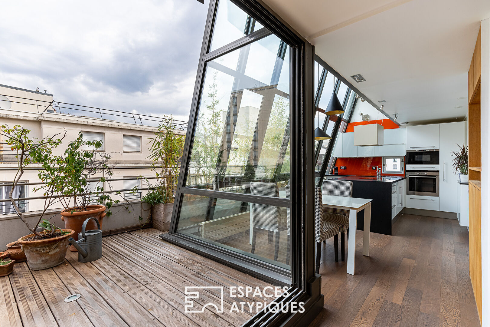 Penthouse Duplex with Panoramic Glass Roof and Terraces Croulebarbe Neighborhood