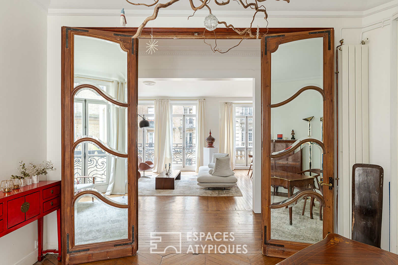 Quartier Necker, Breteuil – Appartement haussmannien traversant avec balcon