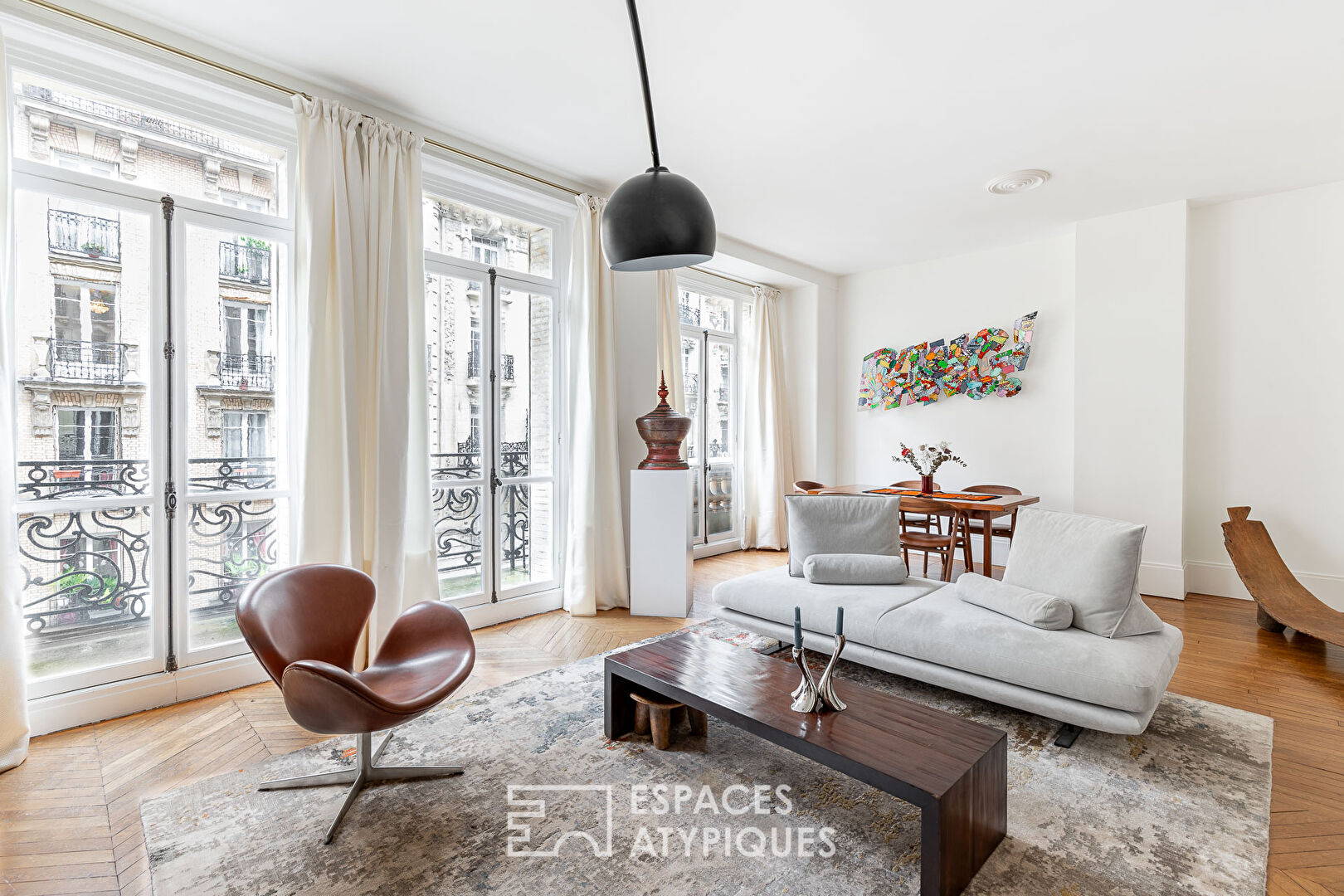 Quartier Necker, Breteuil – Appartement haussmannien traversant avec balcon