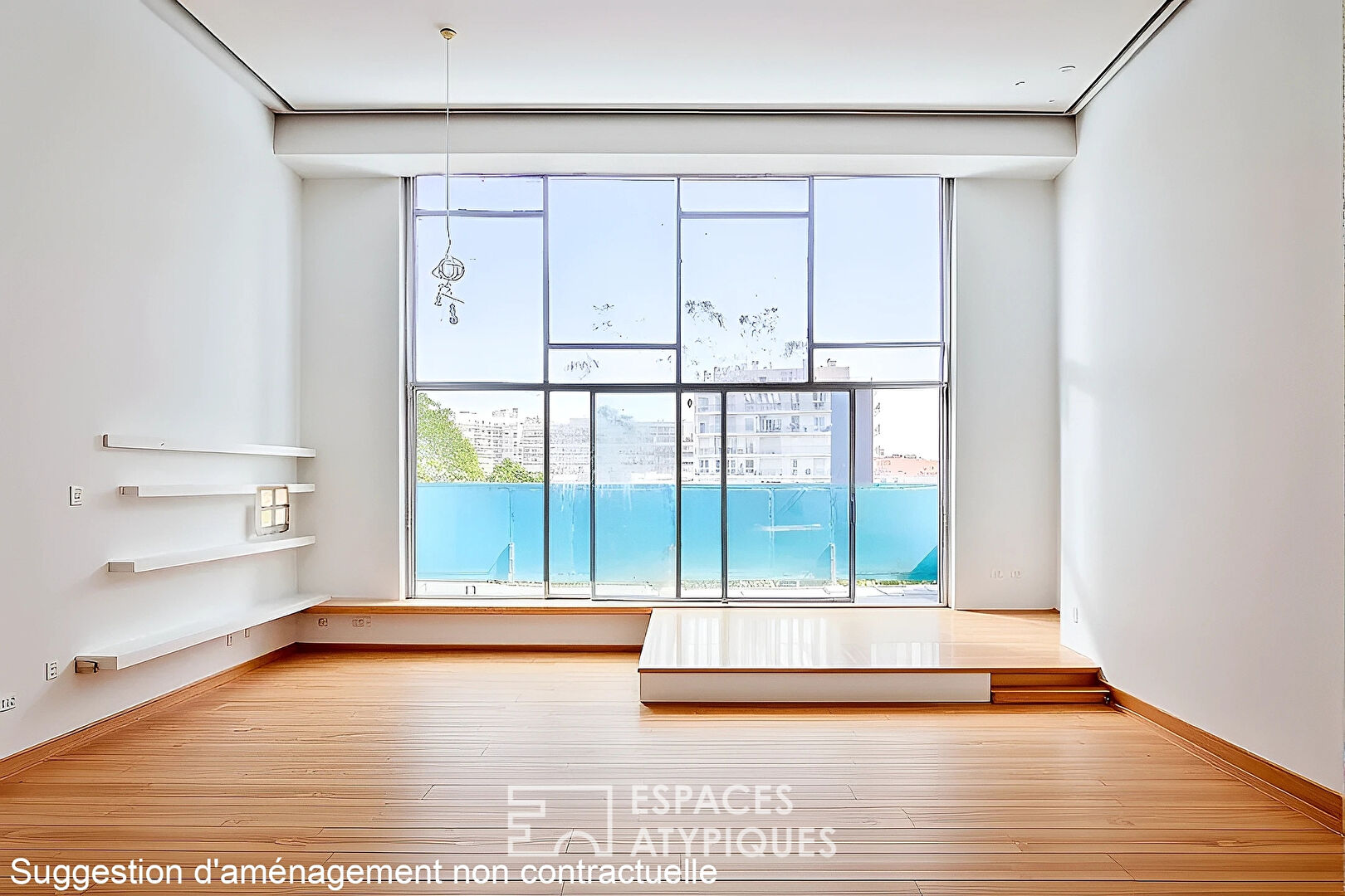 Atelier d’artiste au dernier étage avec balcon et vue sur la coulée verte