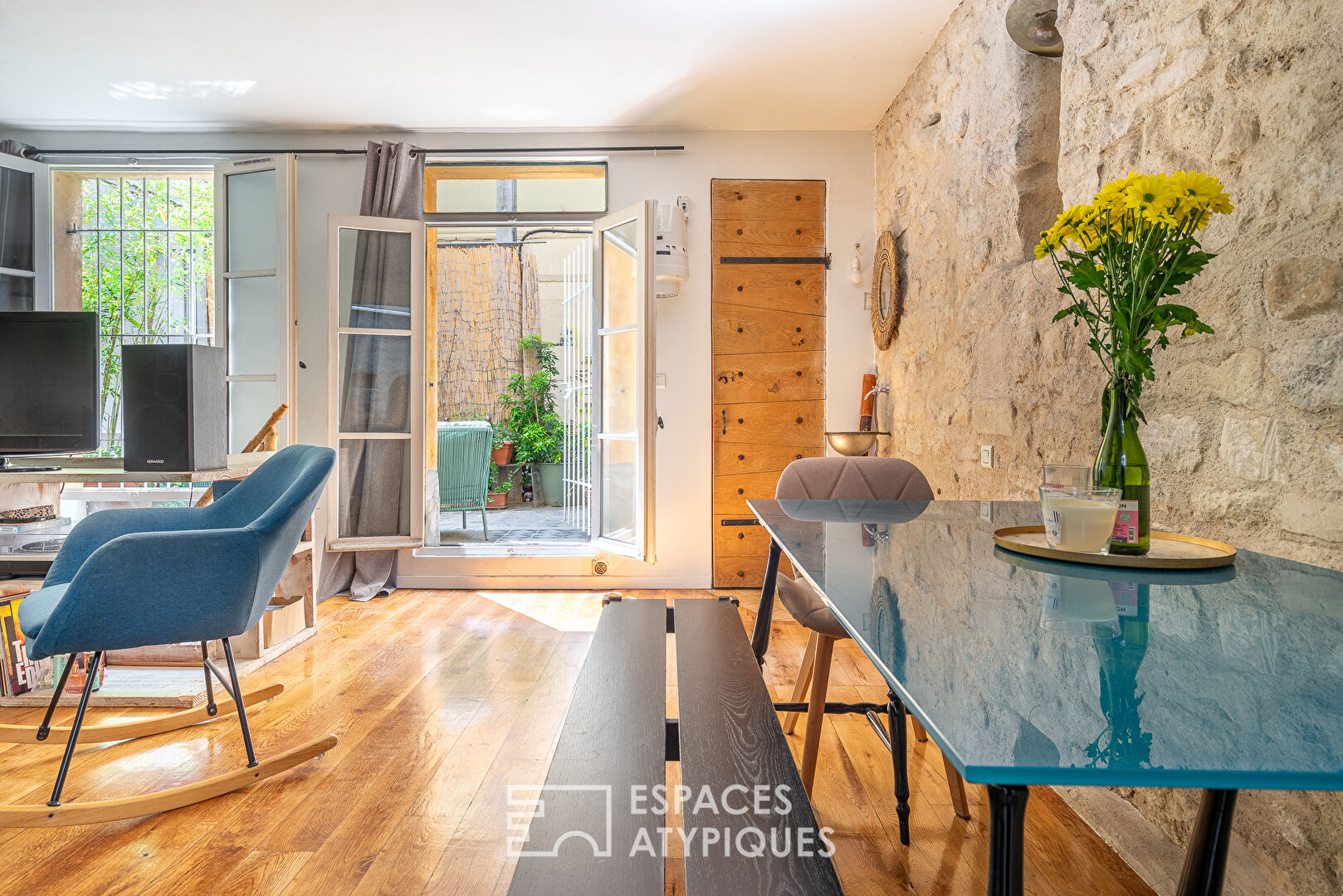 Appartement esprit maison avec terrasse plein sud