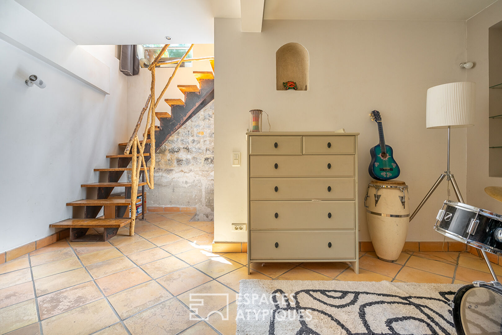 Appartement esprit maison avec terrasse plein sud