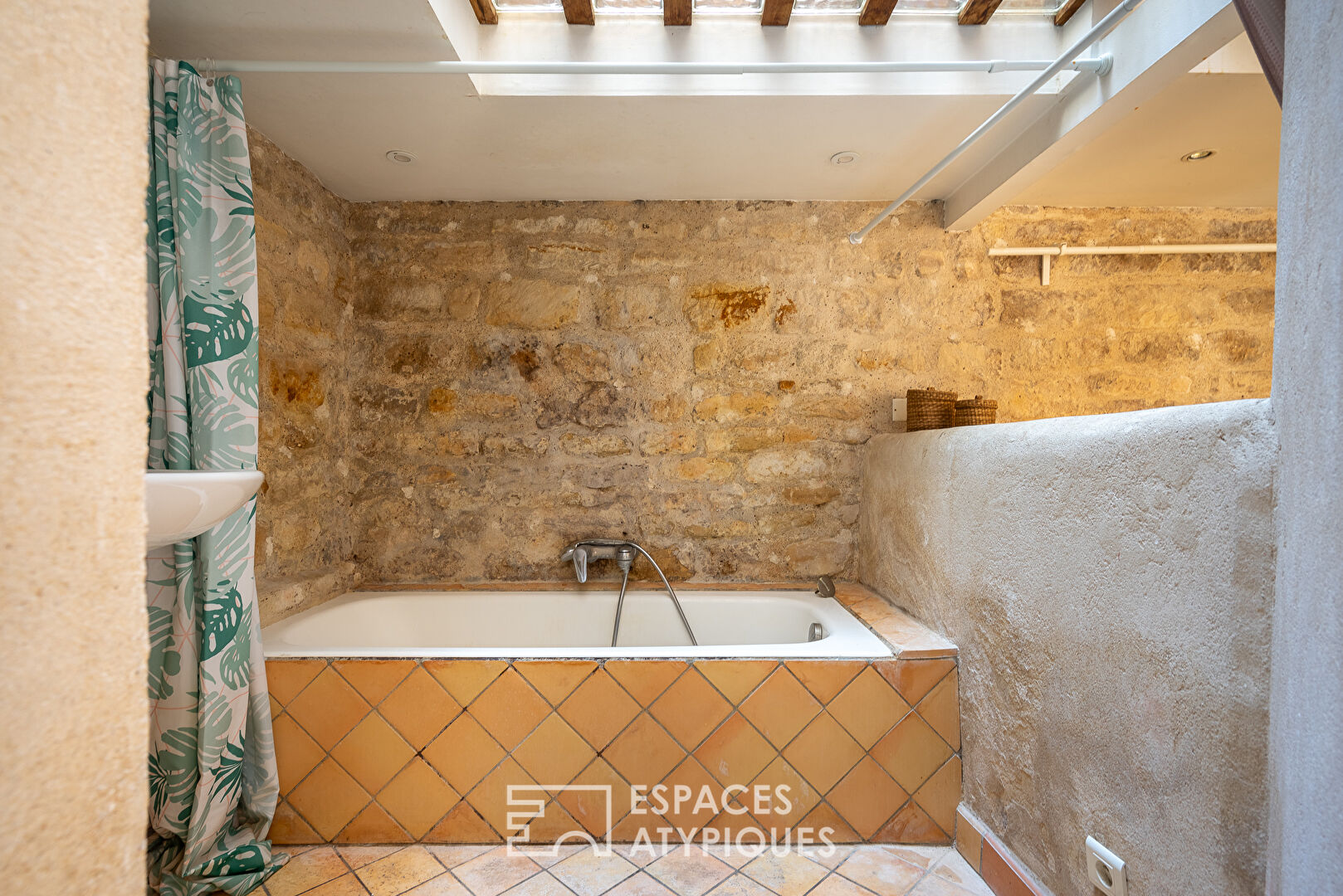 Appartement esprit maison avec terrasse plein sud