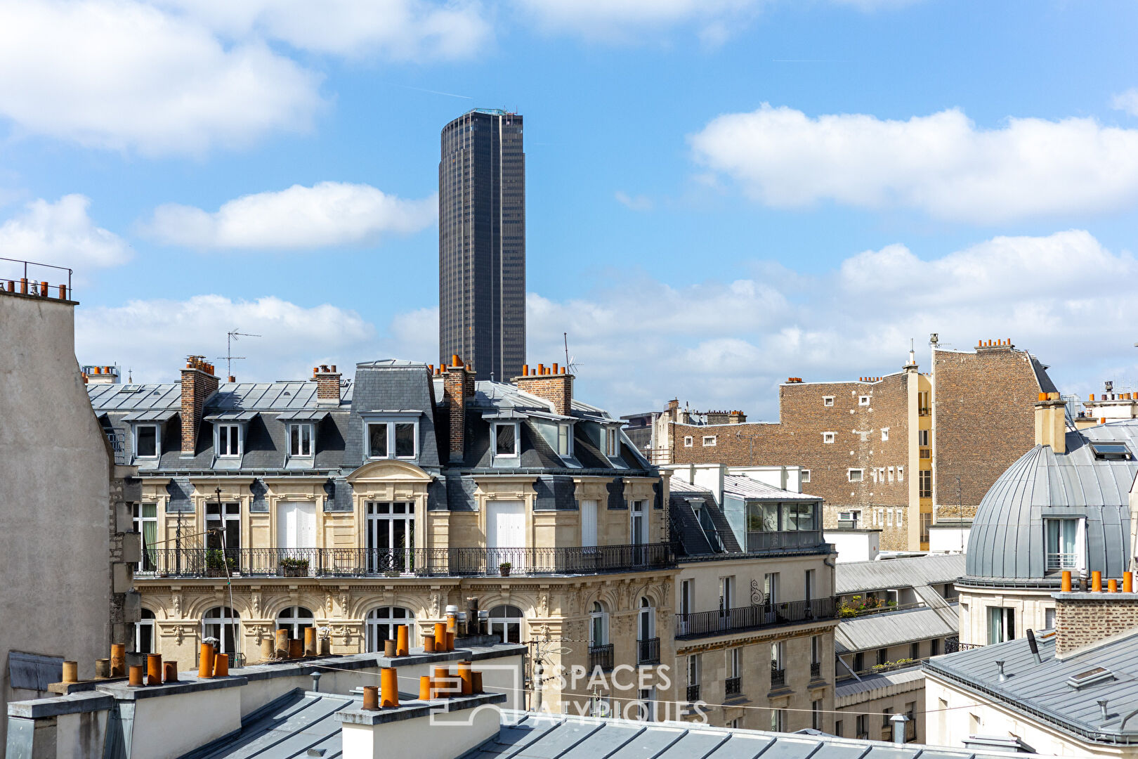 Studio, top floor with view over Rue Guynemer