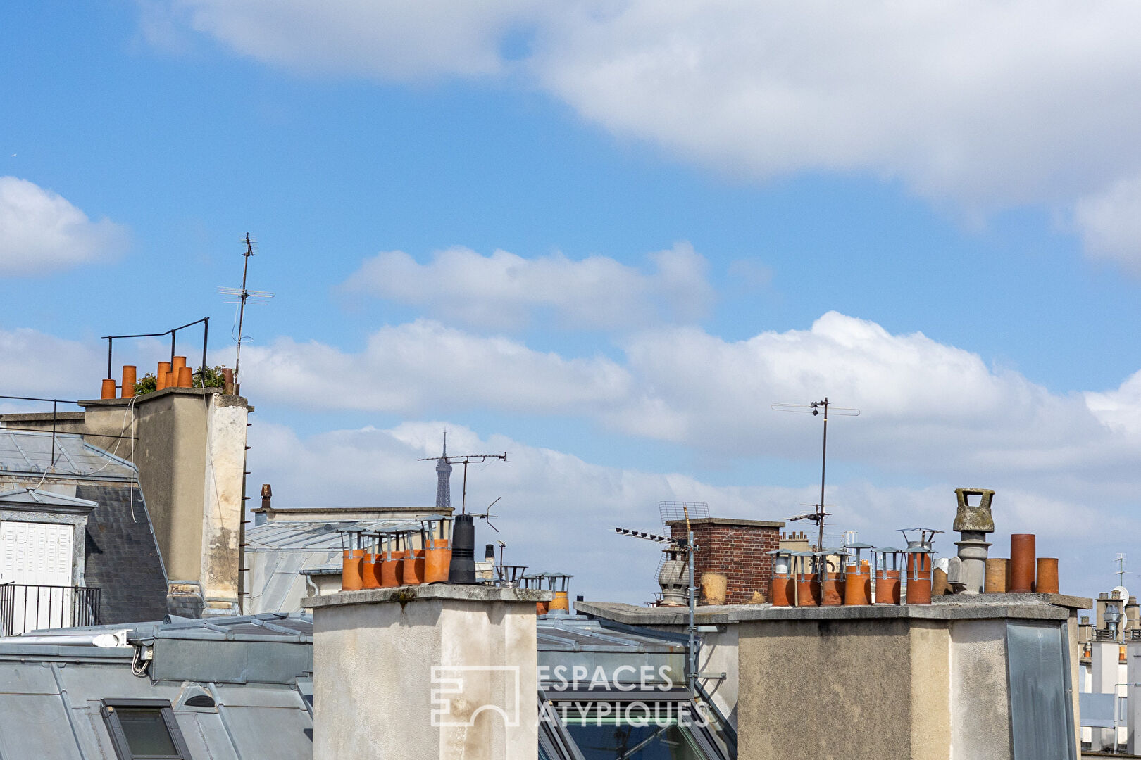 Studio, top floor with view over Rue Guynemer