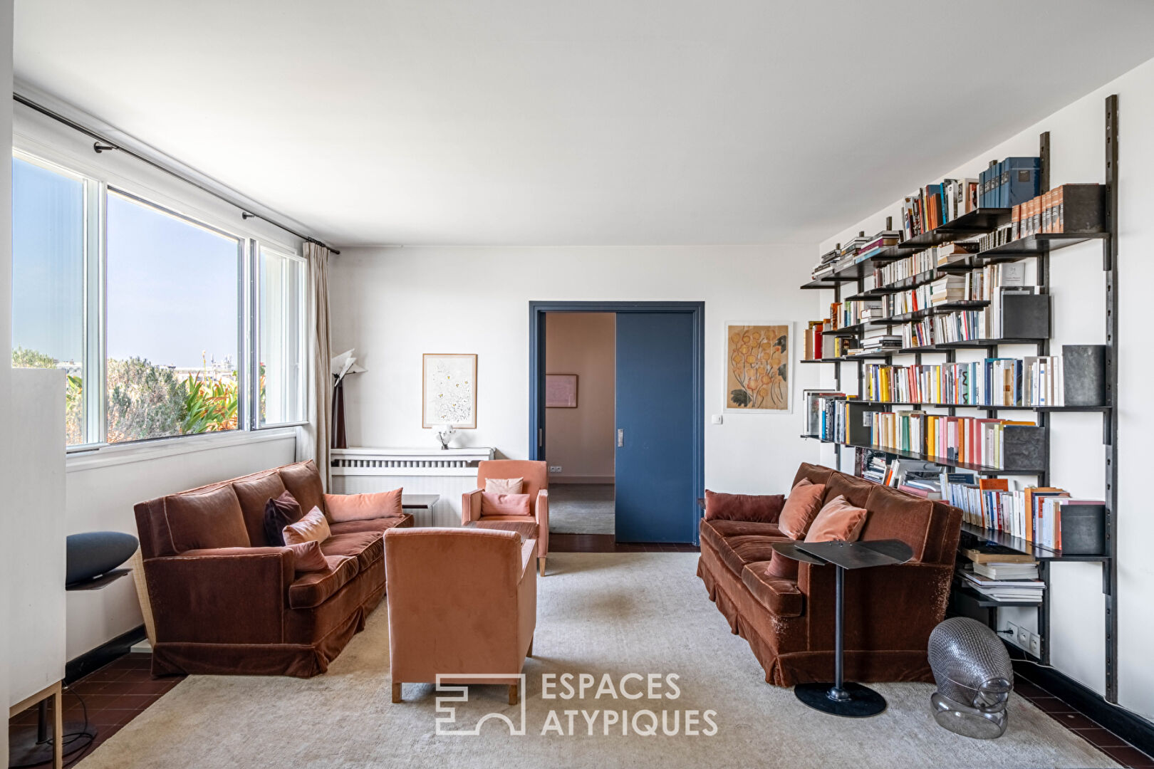 Duplex aux derniers étages avec terrasse vue Tour Eiffel