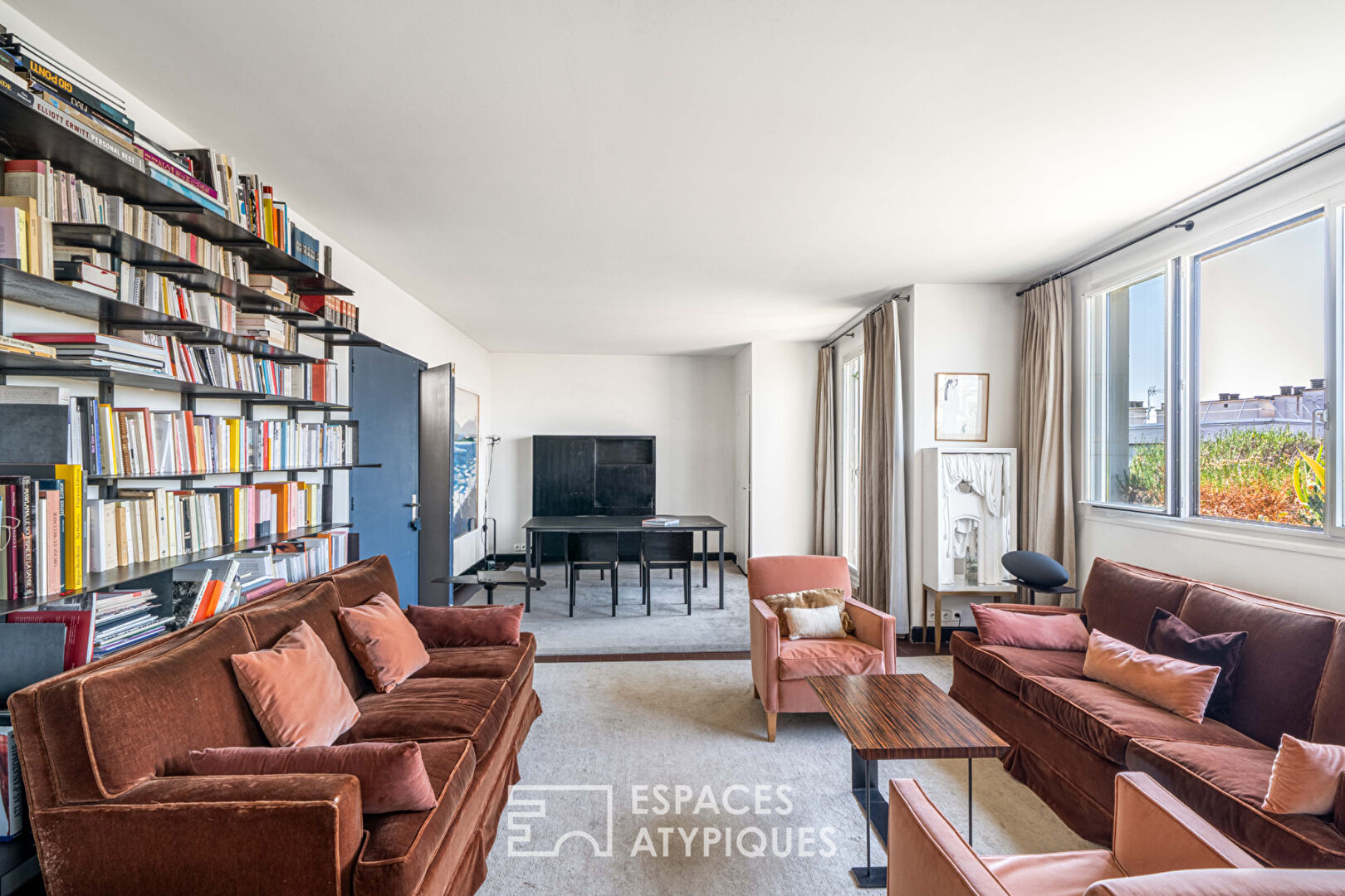 Duplex aux derniers étages avec terrasse vue Tour Eiffel