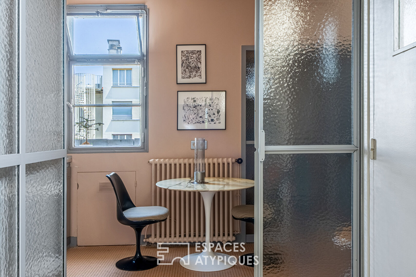 Duplex aux derniers étages avec terrasse vue Tour Eiffel