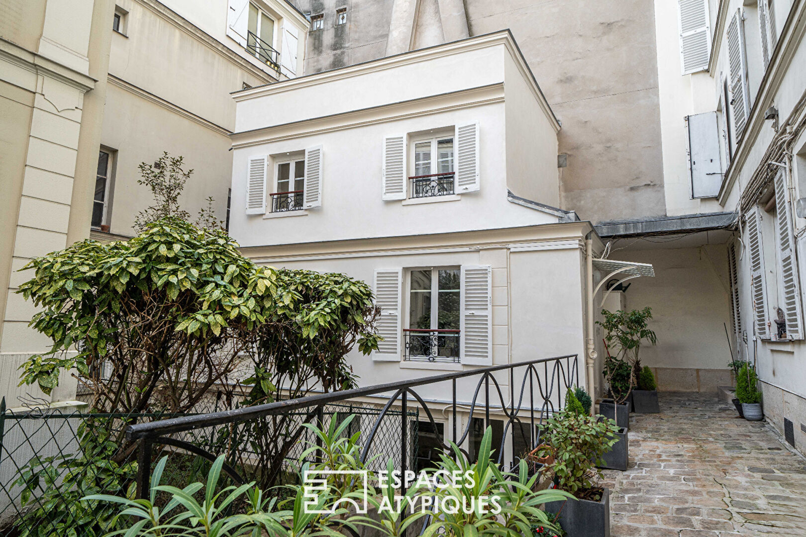 Courtyard Townhouse near the Luxembourg Gardens