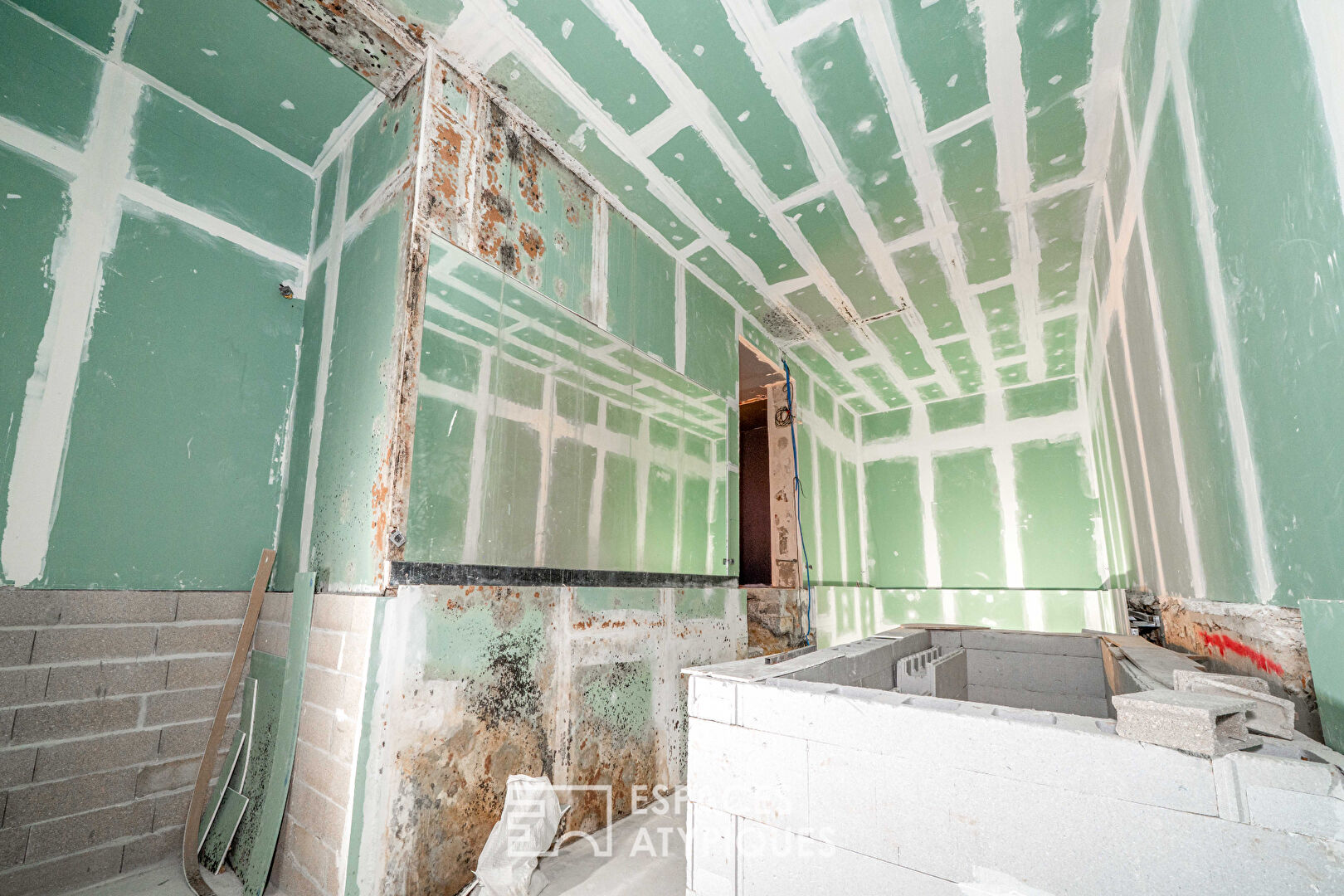 Ancien hammam à réinventer, quartier Salpêtrière