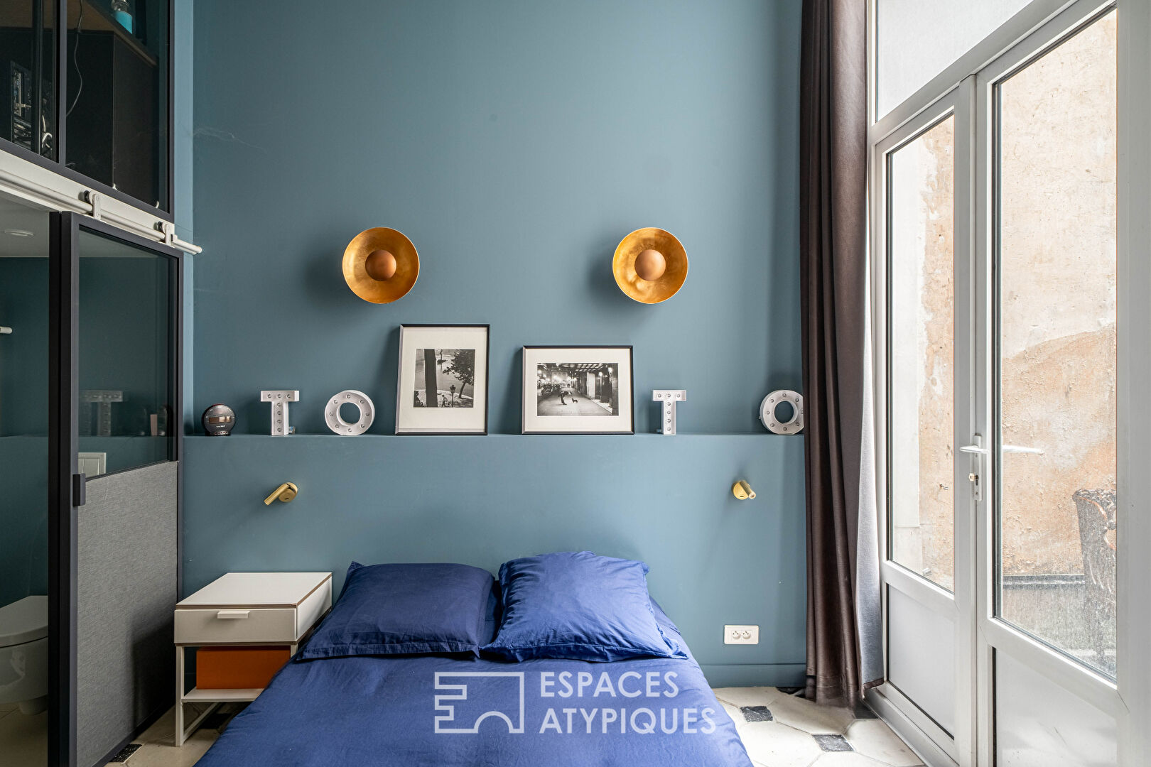 Appartement avec mezzanine sur cour quartier la Monnaie